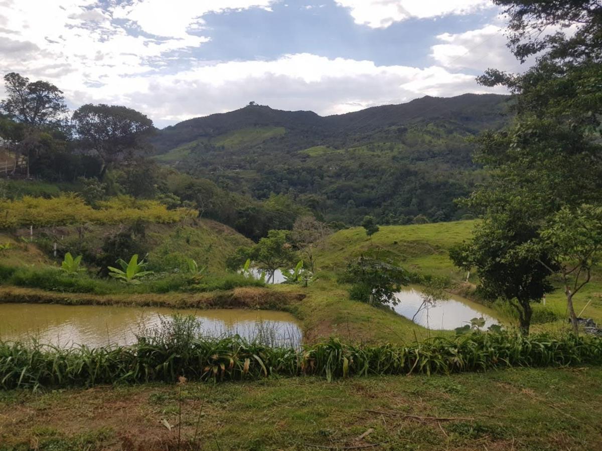 Hotel & Restaurante Campestre La Siria San Juan de Rioseco 外观 照片